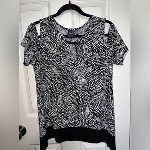 🖤 Cold Shoulder Blouse